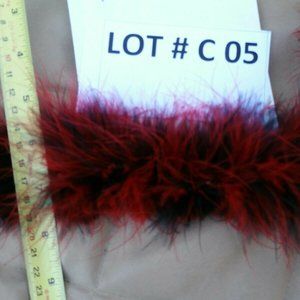 🎄🐾🎄2 yard red & blk maribou for boas or trims